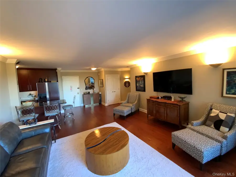 26910 Grand Central Parkway #4T, Queens, NY 11005 - Image #3