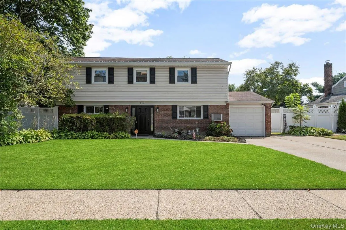 214 Haypath Road, Old Bethpage, NY 11804 - Image #1