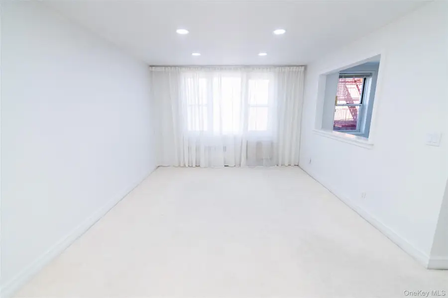 1 Sadore Lane #5A, Yonkers, NY 10710 - Image #2