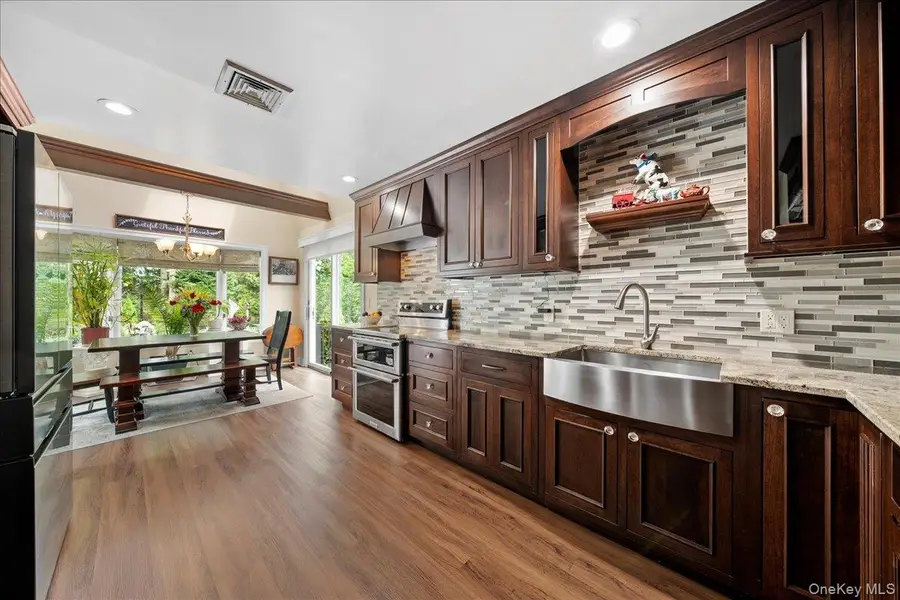 27 Bieselin Road, Bellport, NY 11713 - Image #2