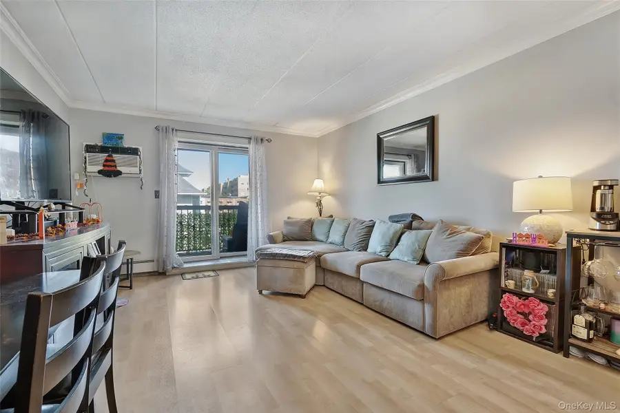 138 Beach 125th Street #3C, Belle Harbor, NY 11694 - Image #2