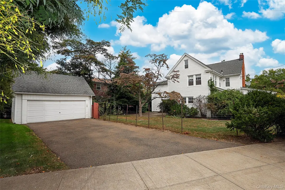 52-50 Little Neck Parkway, Little Neck, NY 11362 - Image #1