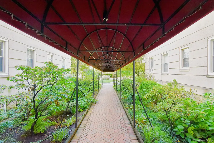 4 Park Lane #4B, Mount Vernon, NY 10552 - Image #2