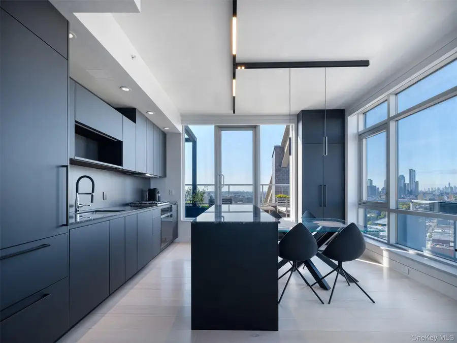 11-24 31st Avenue #18B, Astoria, NY 11106 - Image #2