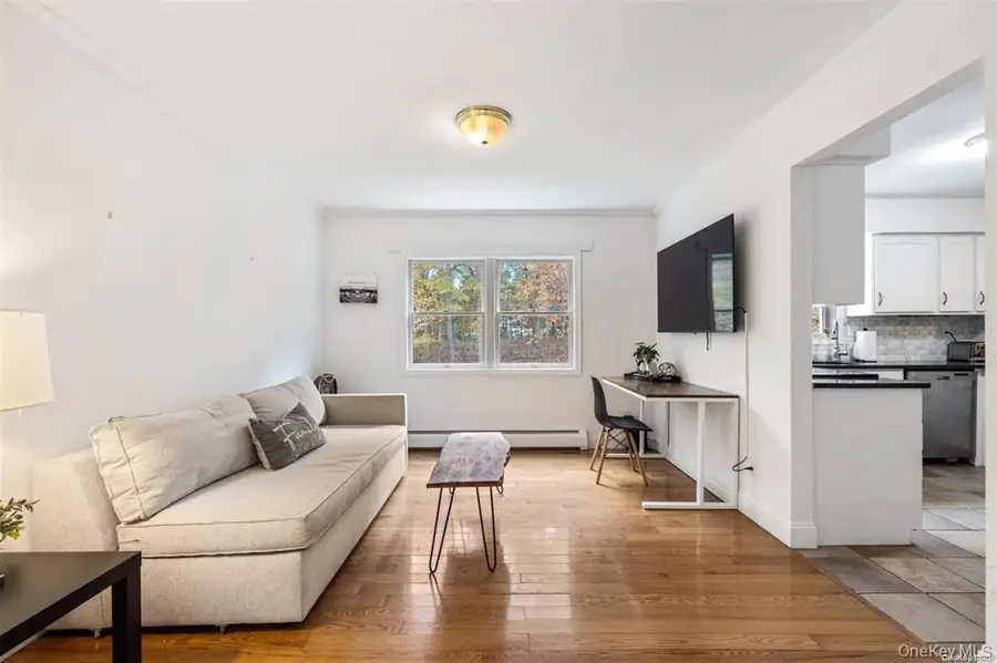 4 Wooded Lane, Hampton Bays, NY 11946 - Image #3