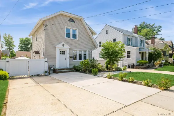 42 Stuart Avenue, Malverne, NY 11565