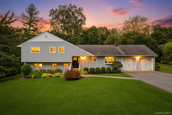 116 Rolling Hills Road, Thornwood, NY 10594