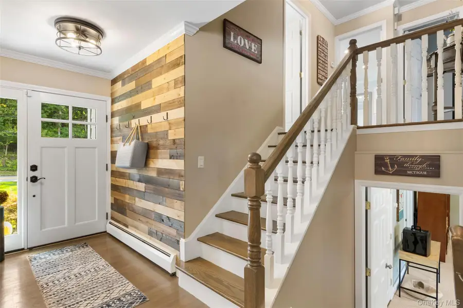 116 Rolling Hills Road, Thornwood, NY 10594 - Image #3