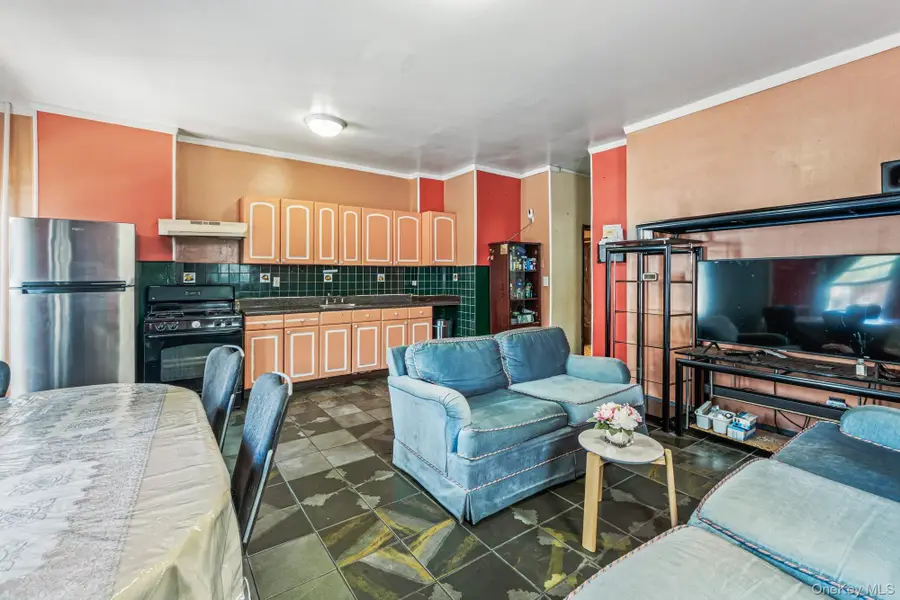 9428 112th Street, South Richmond Hill, NY 11419 - Image #2