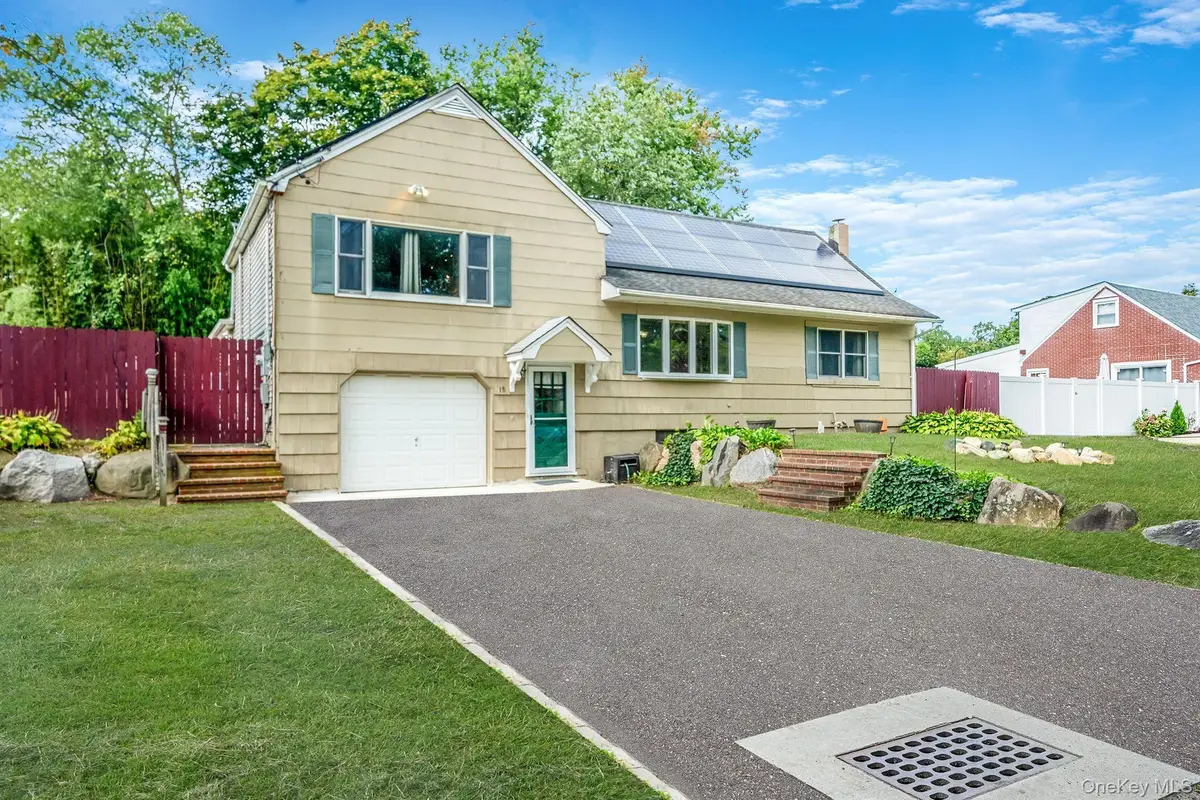 18 Lakeview Drive, Middle Island, NY 11953 - Image #1
