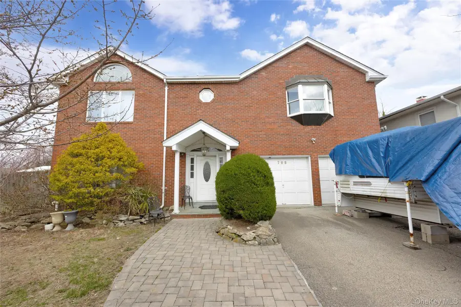 708 Park Lane, Cedarhurst, NY 11516 - Image #2