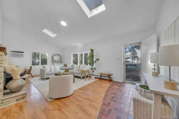 60 Hawthorne Road, Rocky Point, NY 11778