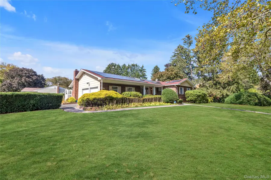 42 Oakledge Drive, East Northport, NY 11731 - Image #2