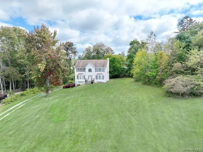 4 Cameron Place, Wallkill, NY 12589 - Image #2