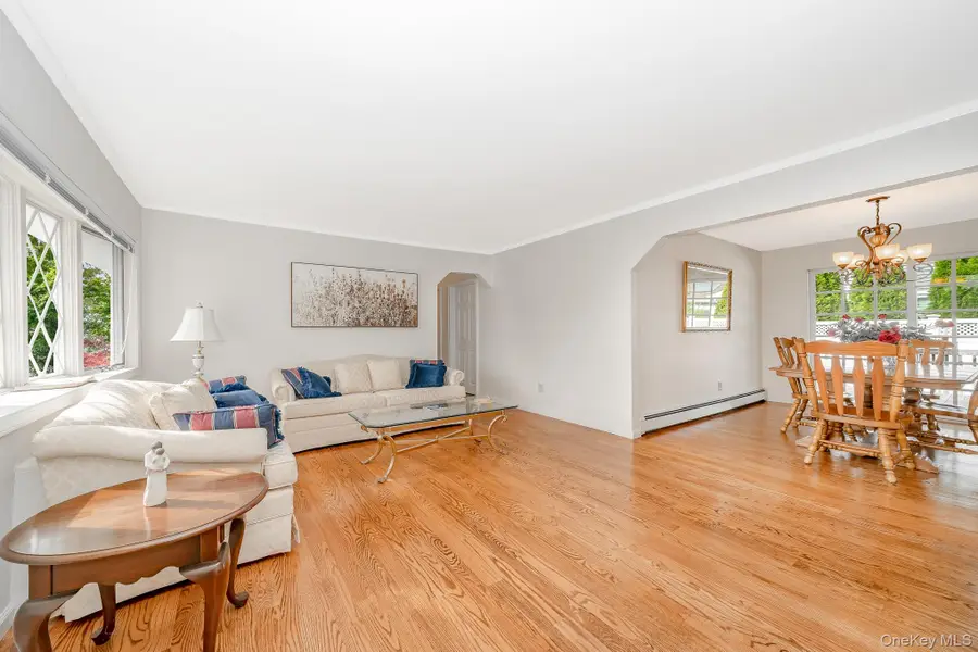 138 Saint Marks Place, Massapequa, NY 11758 - Image #3