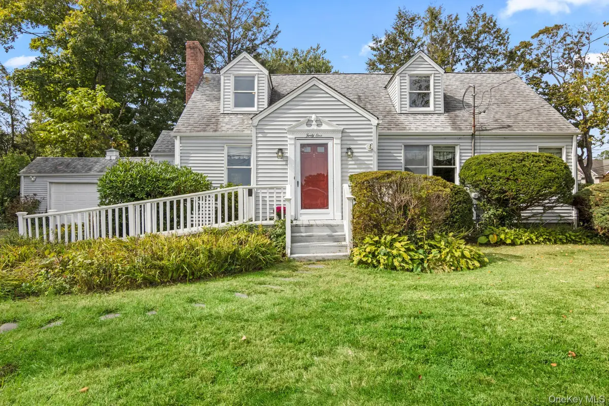 41 Brush Lane, Greenlawn, NY 11740 - Image #1