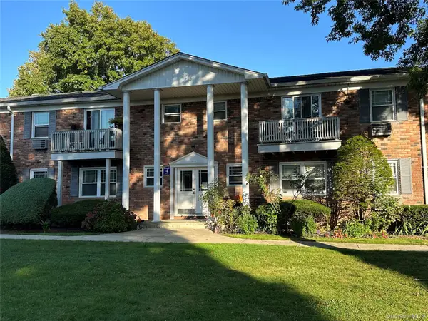 63 Fairharbor Drive #63, Patchogue, NY 11772