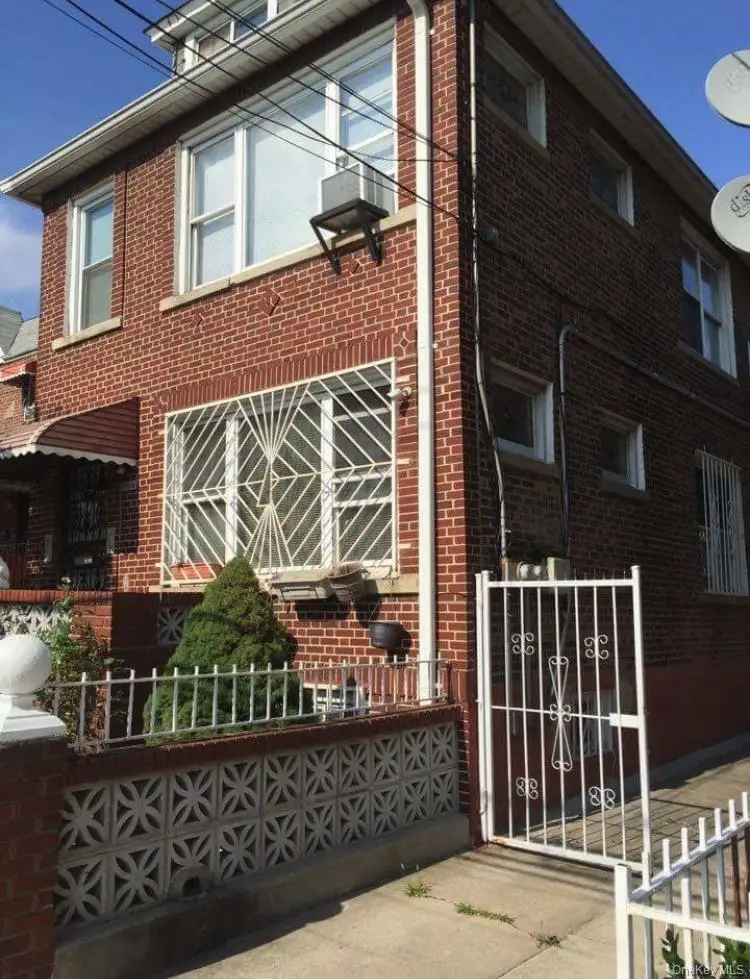 3238 Wilson Avenue, Bronx, NY 10469 - Image #2