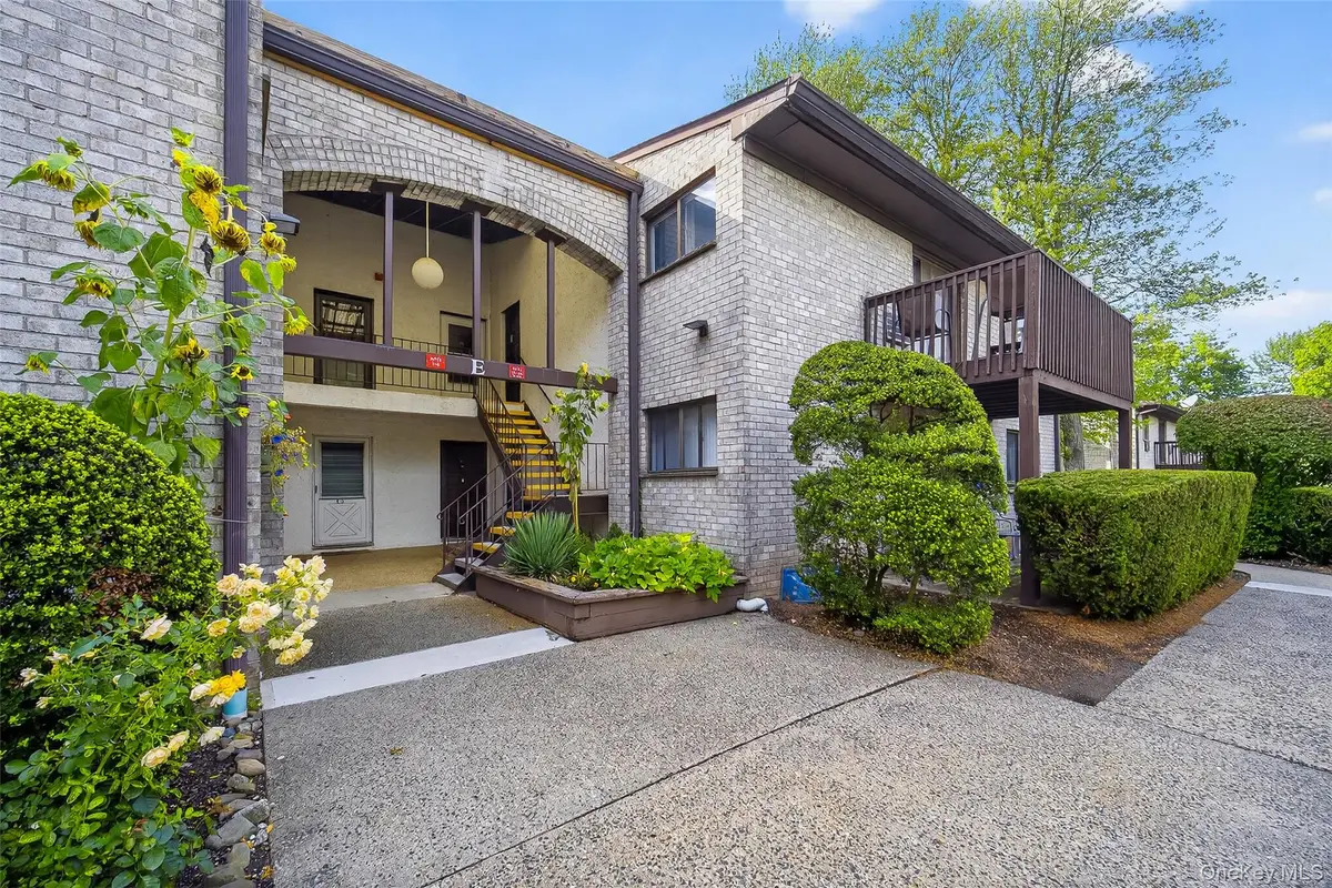 4 Secora #E2, Monsey, NY 10952 - Image #1