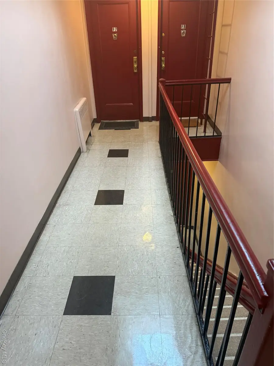 1543 Central Park Avenue #F8, Yonkers, NY 10710 - Image #2