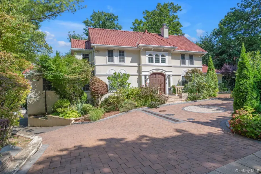 87 Arleigh Road, Great Neck, NY 11021 - Image #2