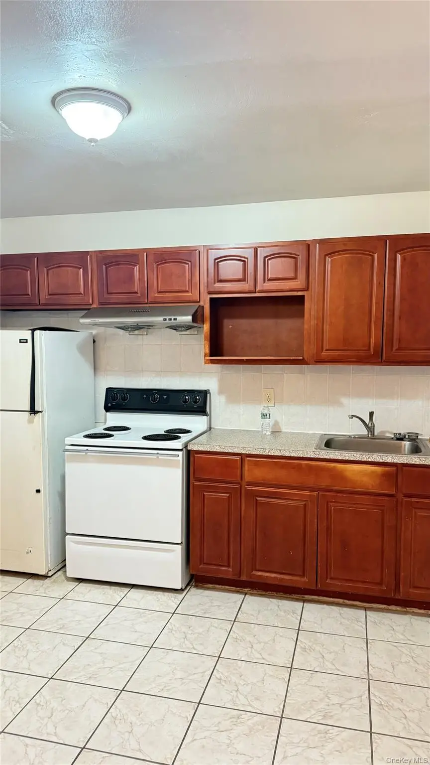 9461 43rd Avenue, Elmhurst, NY 11373 - Image #2