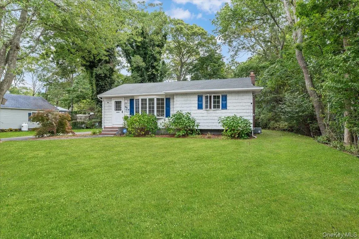 38 Barclay Road, Mastic Beach, NY 11951 - Image #1