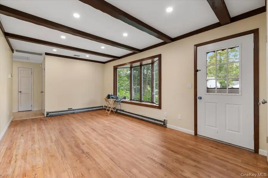 38 Barclay Road, Mastic Beach, NY 11951 - Image #2