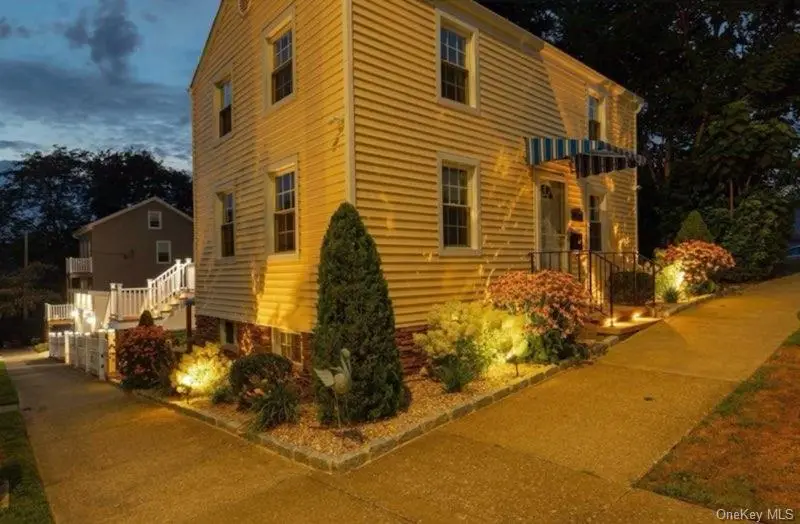 98 Albany Street, Poughkeepsie, NY 12601 - Image #2