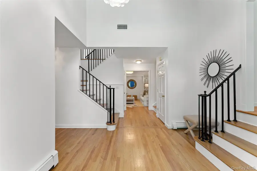 2 Locust Lane, Bronxville, NY 10708 - Image #2