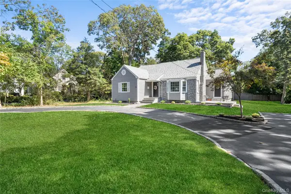 39 Paulanna Avenue, Bayport, NY 11705