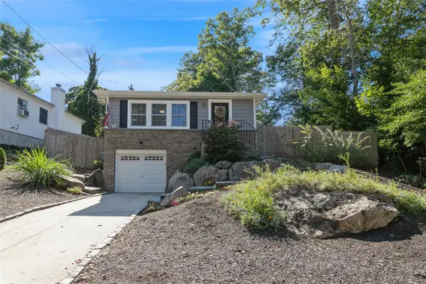 68 Forest Road, Kings Park, NY 11754