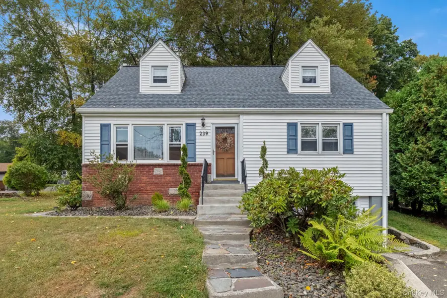 239 Millington Road, Cortlandt Manor, NY 10567 - Image #2