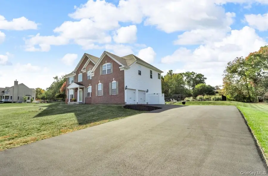 59 Luthien Forest Road, New Windsor Town, NY 12553 - Image #3