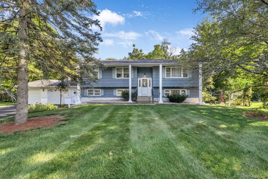 5 Mohican Court, Salisbury Mills, NY 12577 - Image #2