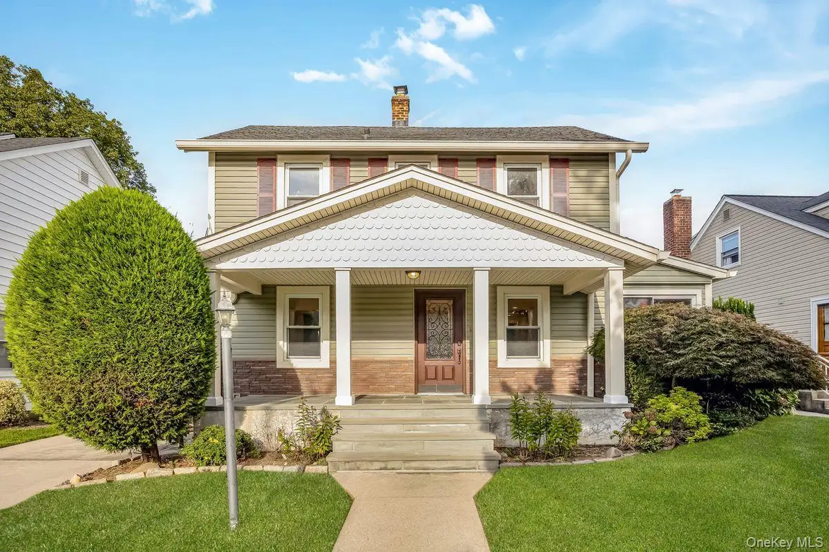 134 Marcellus Road, Mineola, NY 11501 - Image #1