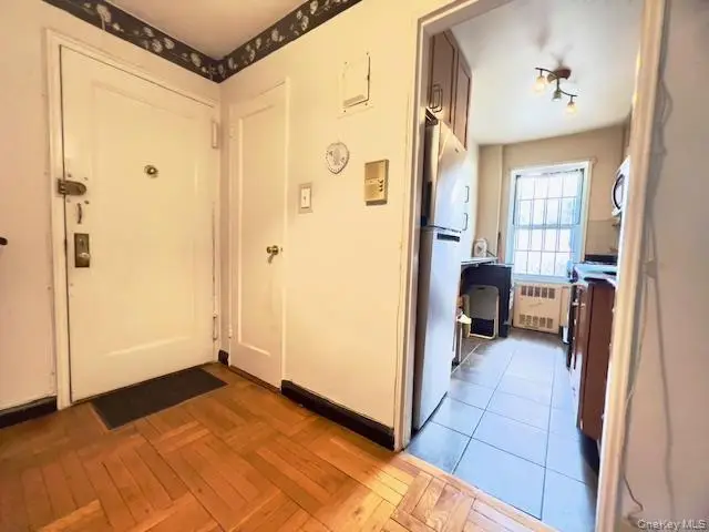 81-05 35 Avenue #1M, Jackson Heights, NY 11372 - Image #2