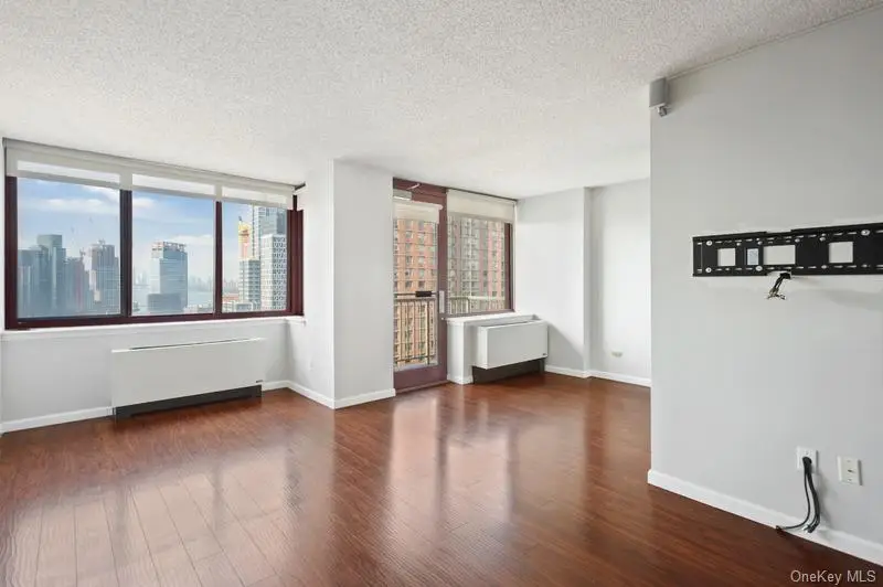 4-74 48th Avenue #21N, Long Island City, NY 11109 - Image #1