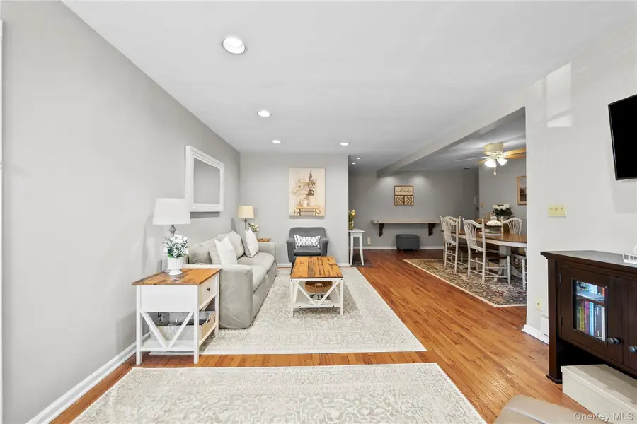 1195 East Broadway #L23, Hewlett, NY 11557 - Image #2