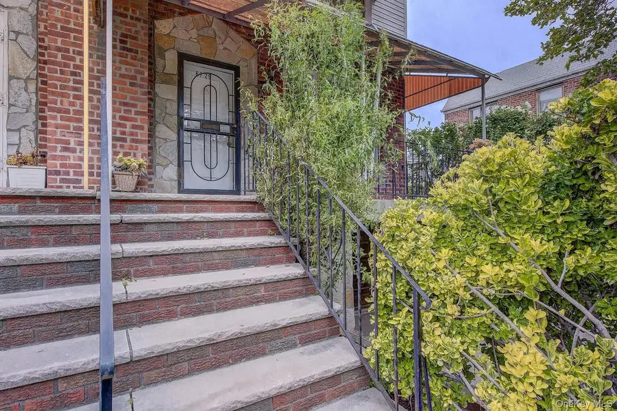 67-29 61st Drive, Middle Village, NY 11379 - Image #3