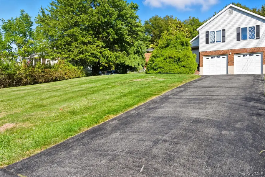 35 Depalma Drive, Highland Mills, NY 10930 - Image #2
