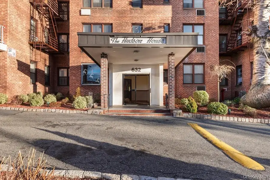 632 Warburton #7A, Yonkers, NY 10701 - Image #2