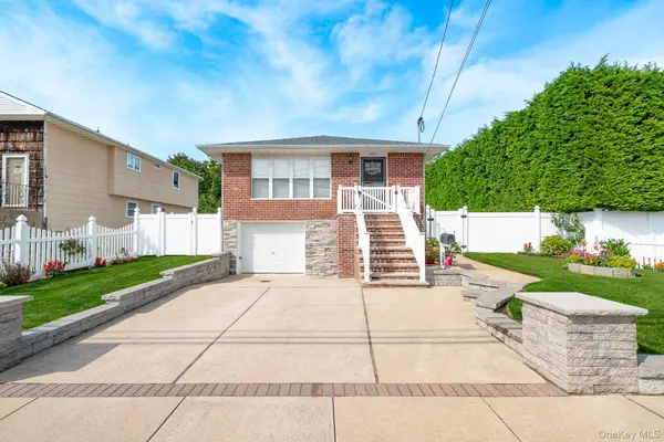 3663 Roanoke Street, Seaford, NY 11783