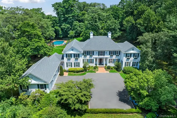 28 Sterling Lane, Sands Point, NY 11050