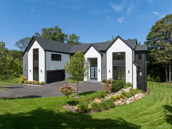 28 Earle Drive, Muttontown, NY 11791