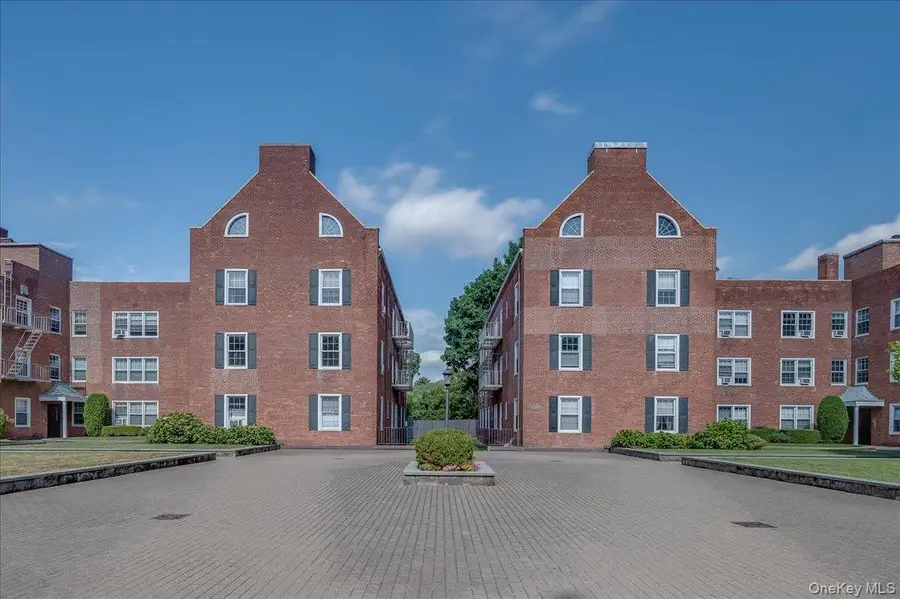 1815 Palmer Avenue #2V, Larchmont, NY 10538 - Image #3