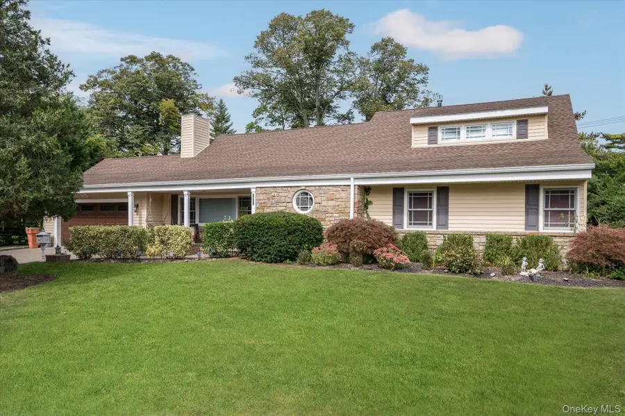 1361 Boxwood Drive E, Hewlett Harbor, NY 11557 - Image #2