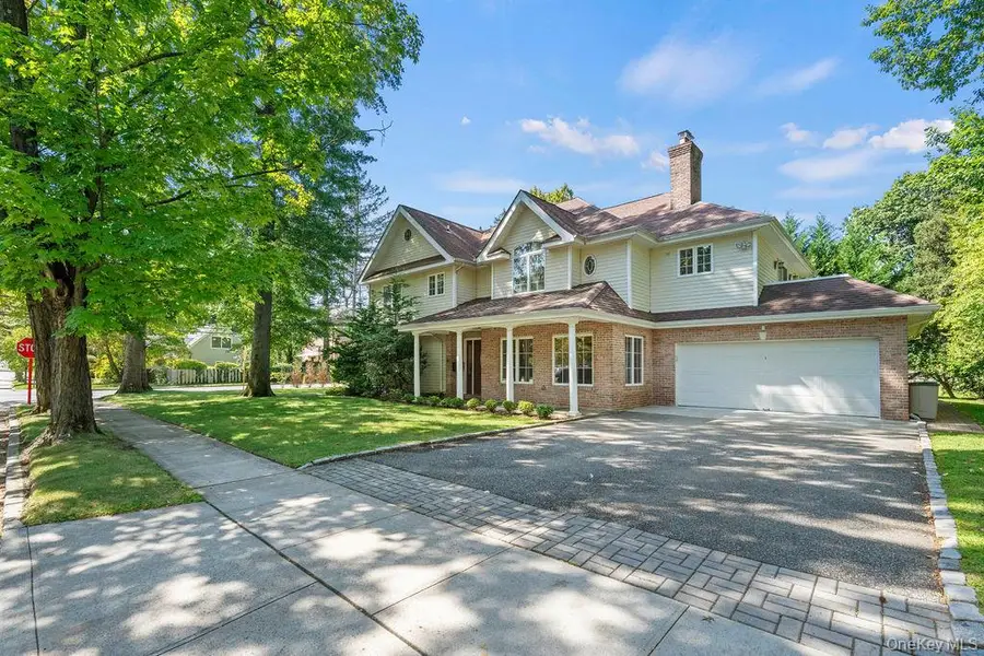 60 Plymouth Road, Great Neck, NY 11023 - Image #3