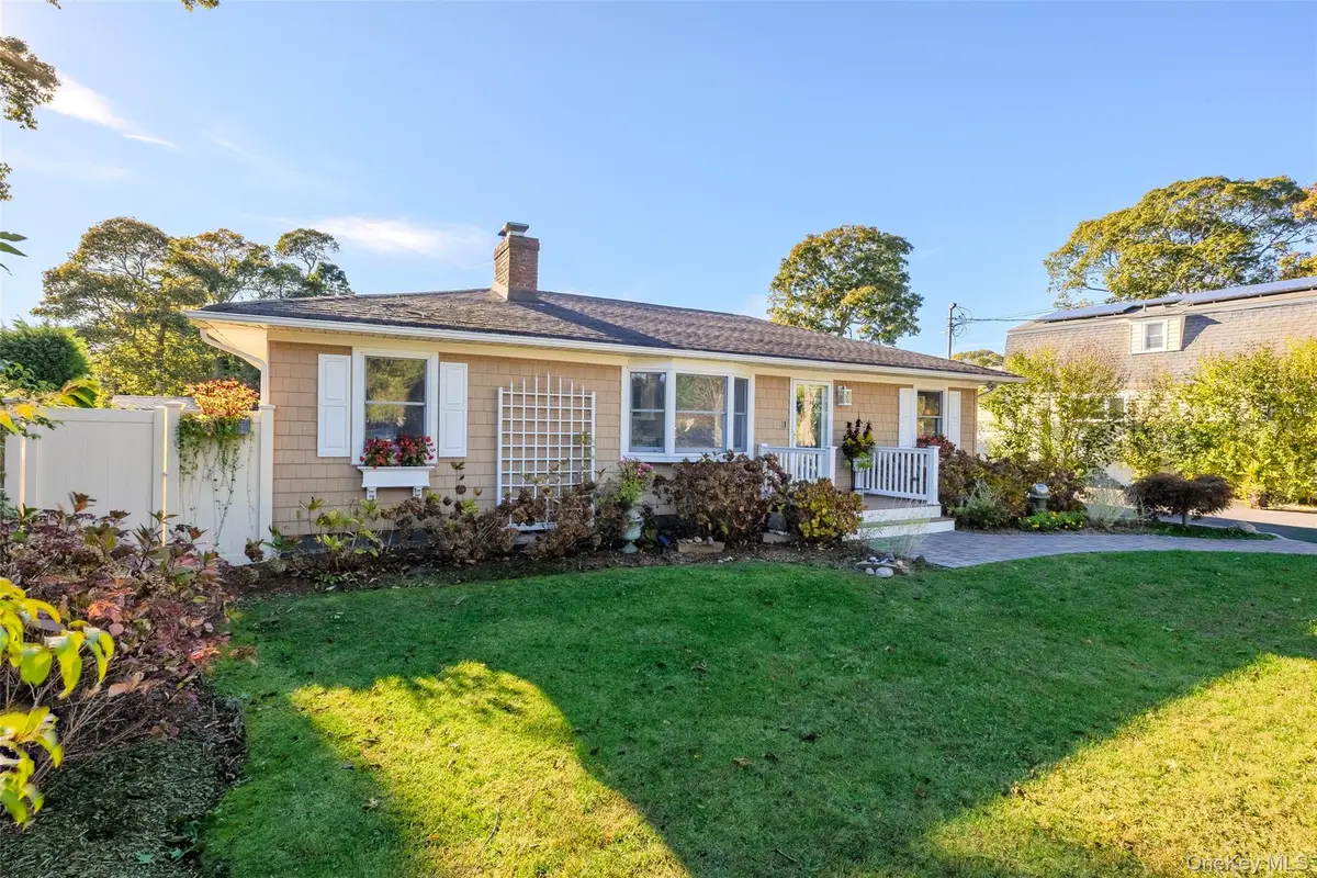 10 S Old Neck Road, Center Moriches, NY 11934 - Image #1