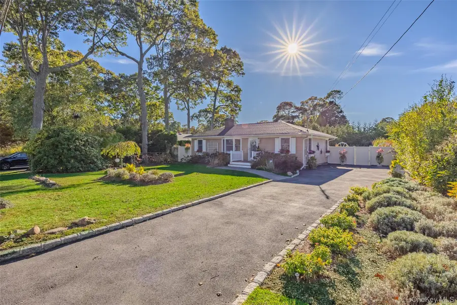 10 S Old Neck Road, Center Moriches, NY 11934 - Image #3